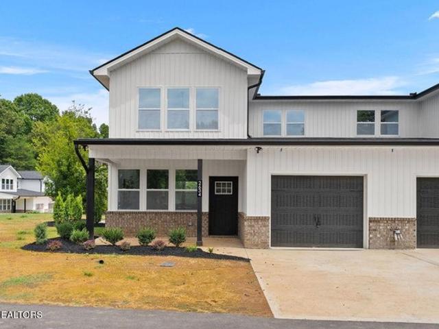 Condo for sale in Knoxville, East Tennessee