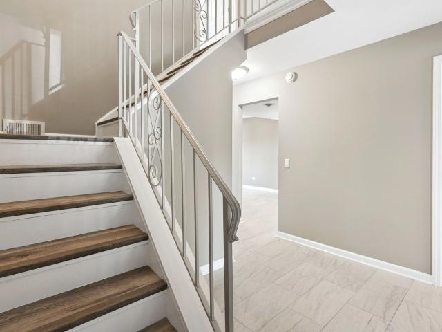 House for sale in Mundelein, Lake County