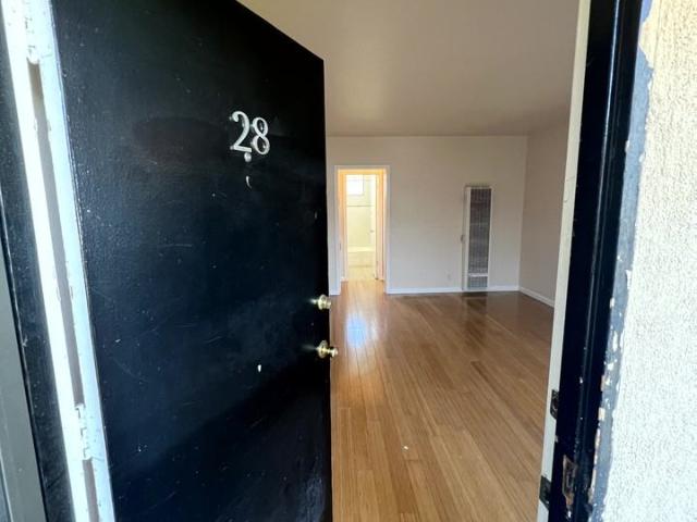 Apartment for rent in Santa Monica, California