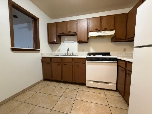 Apartment for rent in Murray Hill, Milwaukee