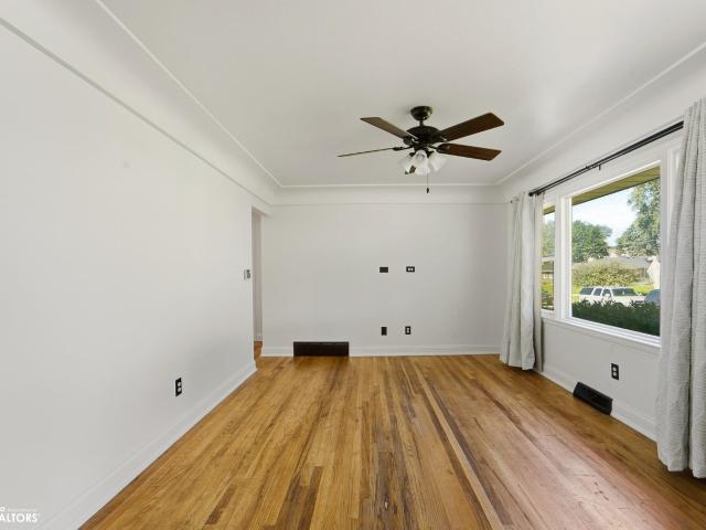 House for sale in Grand View Heights, Des Moines