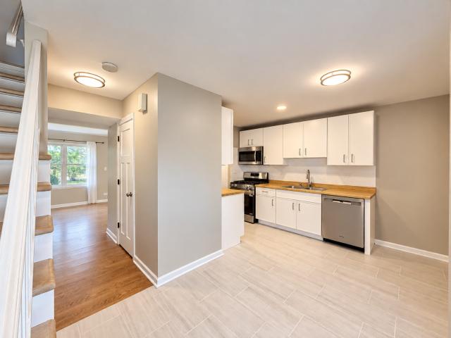 Property for rent in Aurora, DuPage County