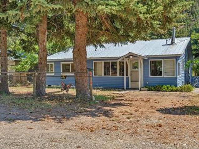 House for sale in Tulameen, British Columbia