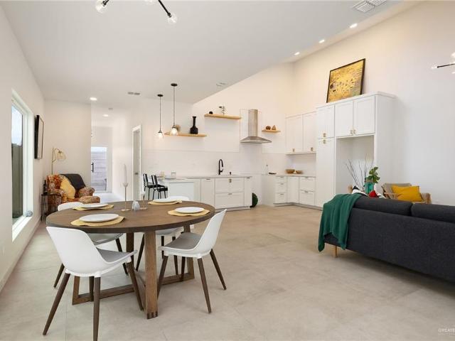 Townhouse for sale in Hidalgo, Texas
