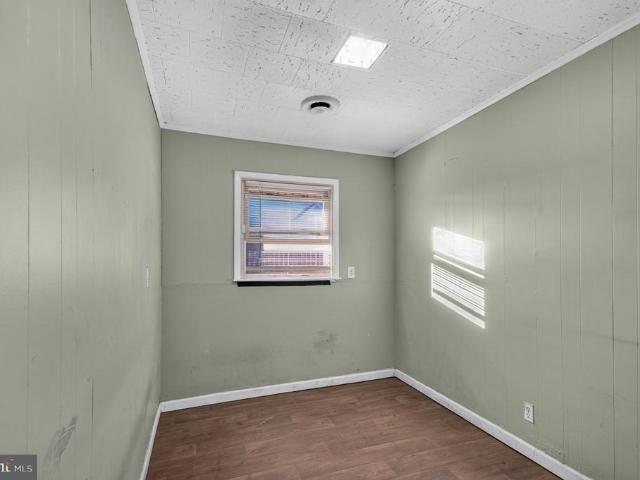 House for sale in Crisfield, Somerset County
