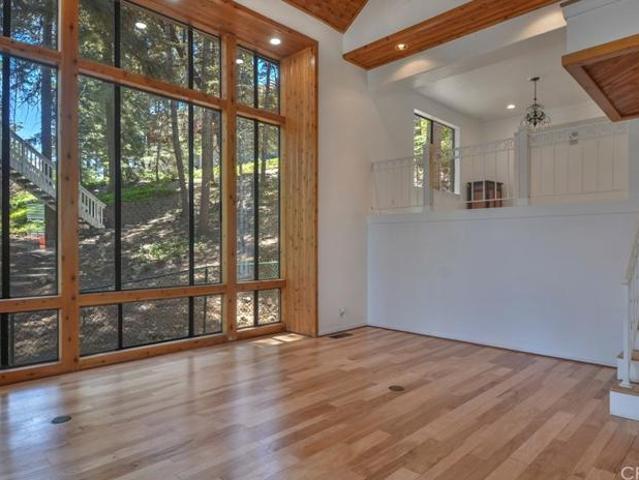 House for sale in Cedar Glen, California