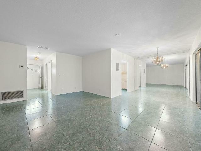 Apartment for sale in West Palm Beach