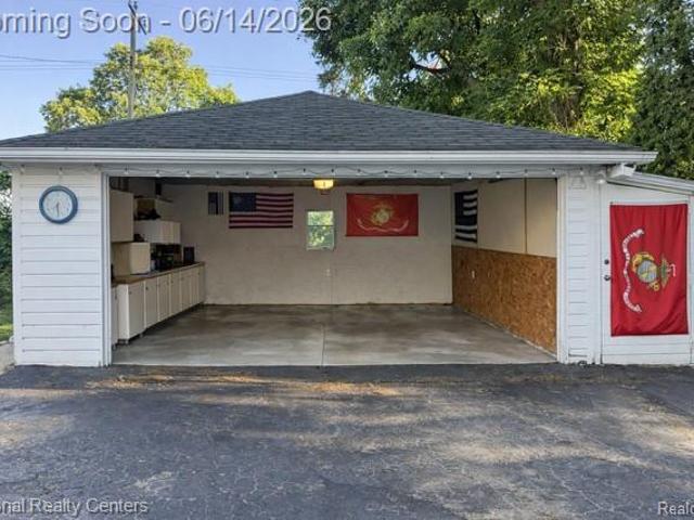 House for sale in Waterford, Michigan