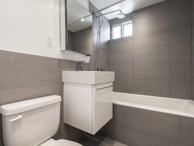 Apartment for rent in Toronto—St. Paul's, Toronto