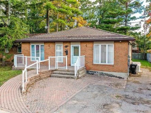House for sale in Barrie, Ontario