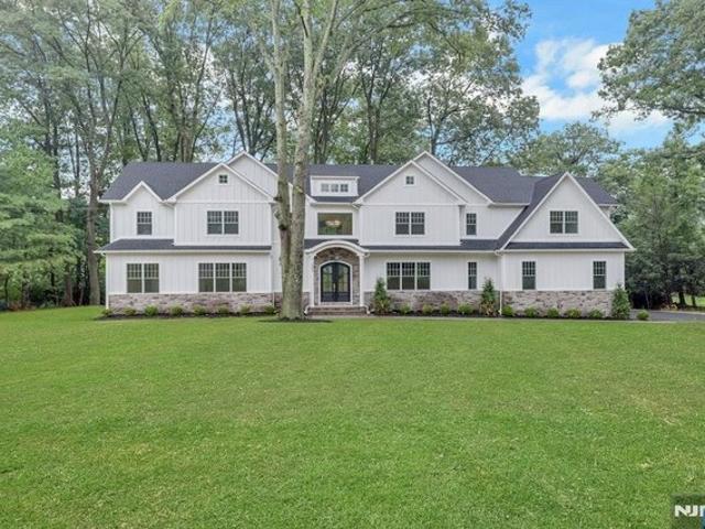 House for sale in Franklin Lakes, New Jersey