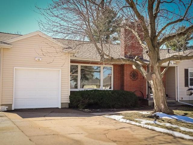 House for sale in Waterloo, Iowa