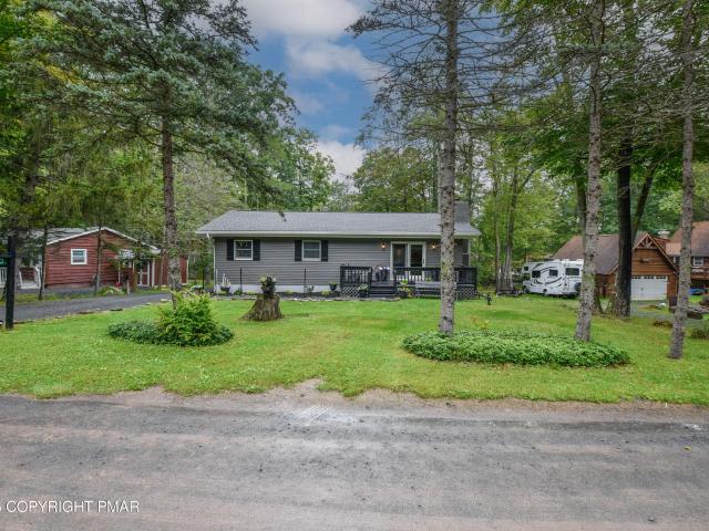 House for sale in Blakeslee, Pennsylvania