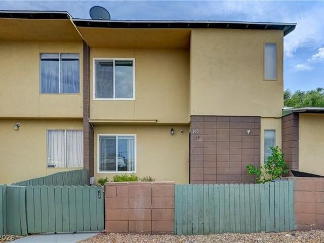 Townhouse for sale in Henderson, Nevada