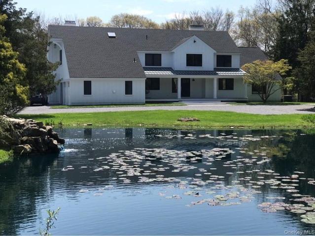 House for sale in Wainscott, New York