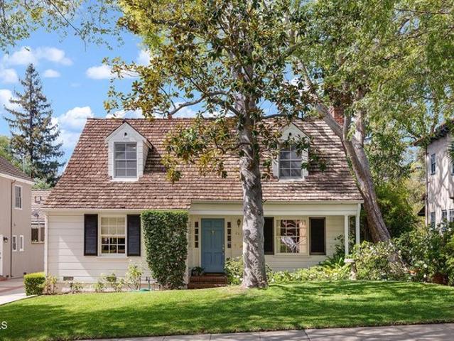 House for sale in Pasadena Council District 6, Pasadena
