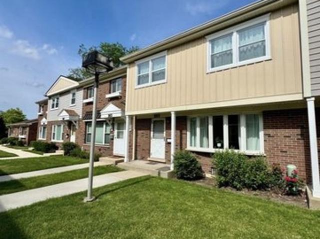 Townhouse for sale in Wood Dale, Illinois