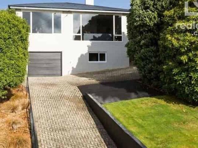 House for rent in Otakou