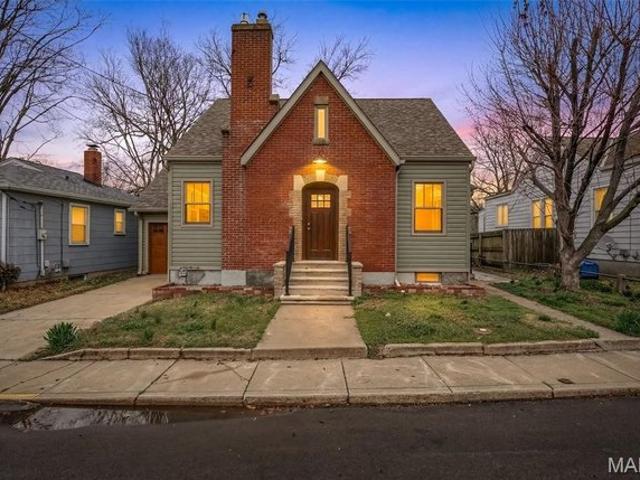 House for sale in Sainte Genevieve, Missouri