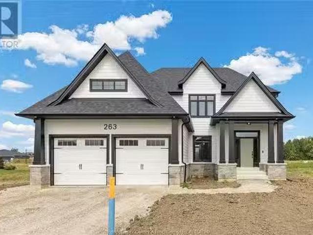 House for sale in Essex, Ontario