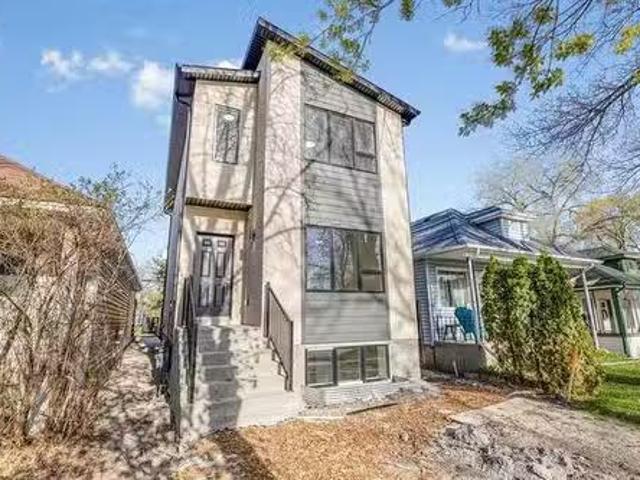 House for sale in East St. Paul, Manitoba