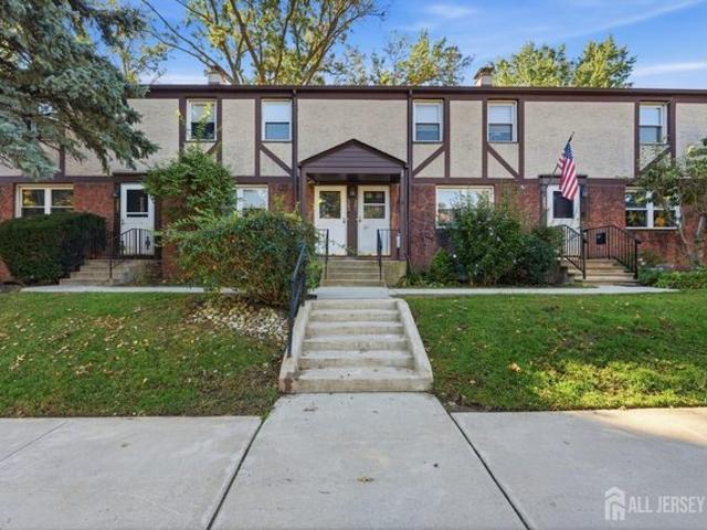 Condo for sale in Jefferson Park, Metuchen