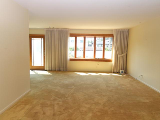 House for sale in Des Plaines, Illinois