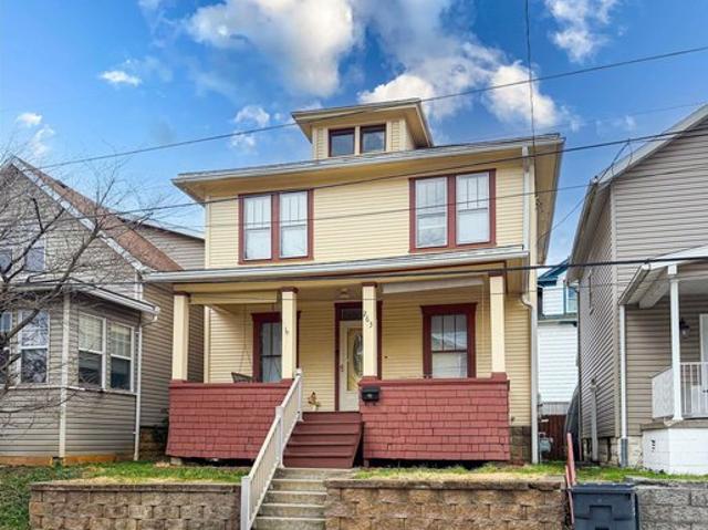 House for sale in Morgantown, West Virginia