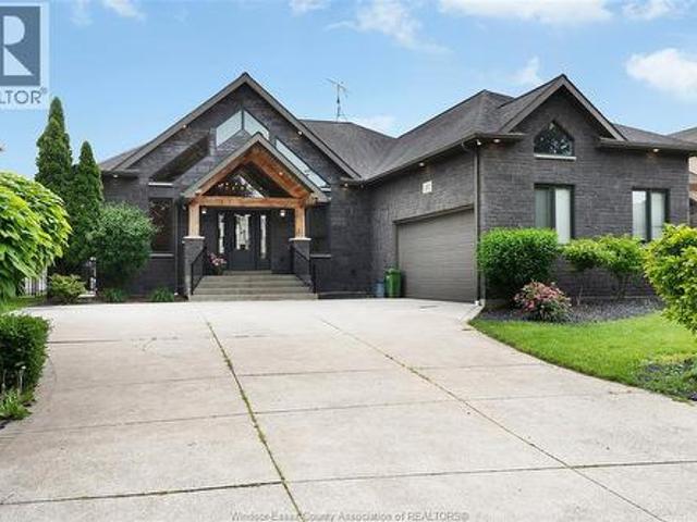 House for sale in Lakeshore, Ontario