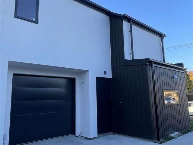 Apartment for rent in Chaslands, Canterbury
