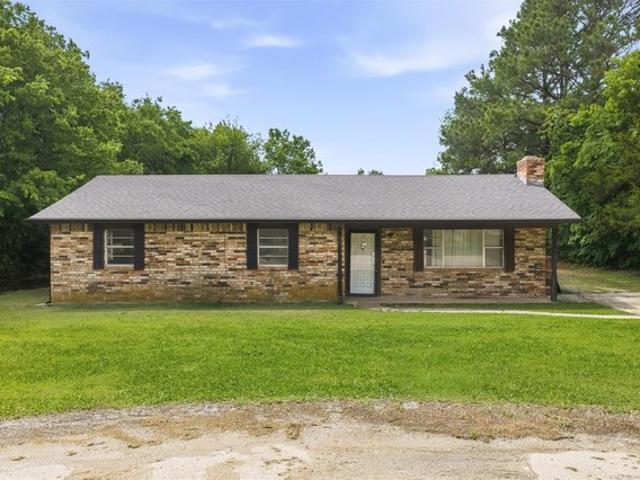House for sale in Carter, Oklahoma