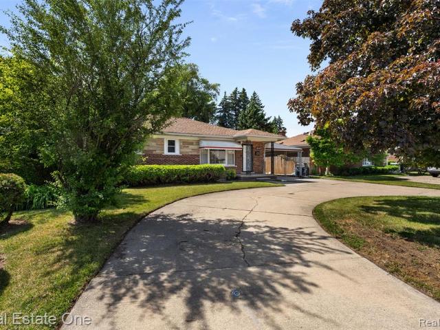 House for sale in Saint Clair Shores, Michigan