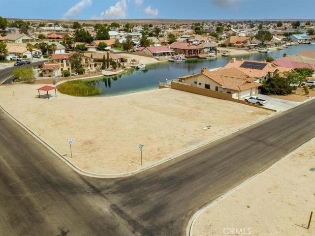Land for sale in Helendale, California