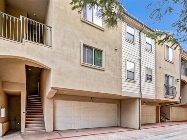 Townhouse for sale in Harbor City, Canoga Park