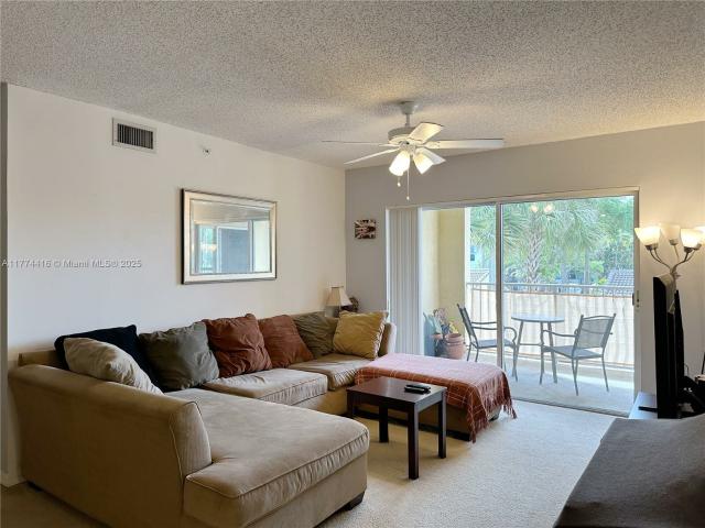 Condo for rent in Davie