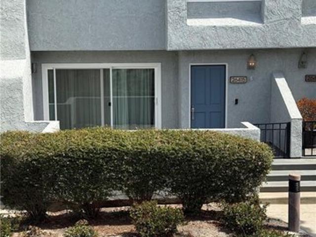 Townhouse for sale in Foothill Ranch, California