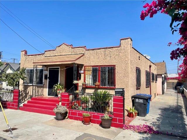House for sale in Huntington Park, California