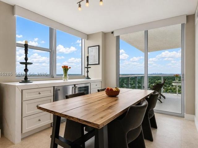 Condo for sale in Plantation, Florida