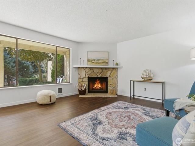 Condo for sale in Kingston, Washington