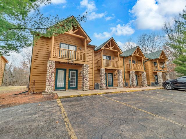 Townhouse for sale in Utica, Illinois