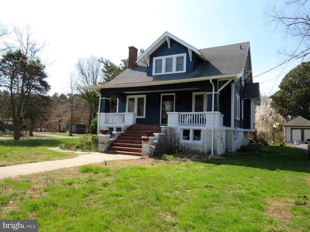 House for sale in Crisfield, Maryland