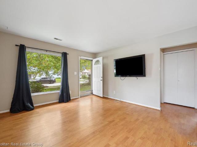 House for sale in Madison Heights