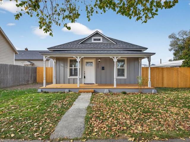 House for sale in Oregonia