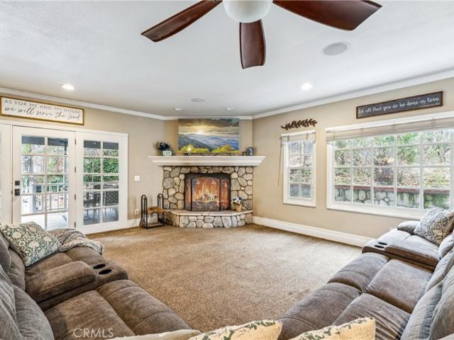 House for sale in Blue Jay, California