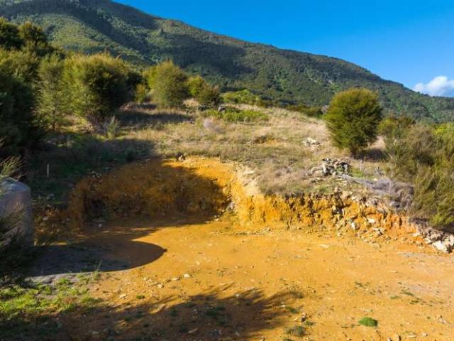 Property for sale in Marlborough