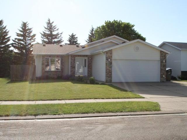 House for sale in Bismarck, North Dakota