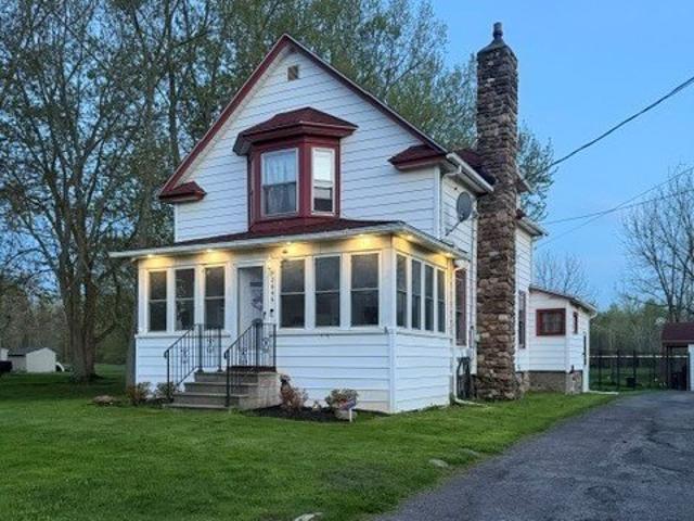 House for sale in Niagara, New York