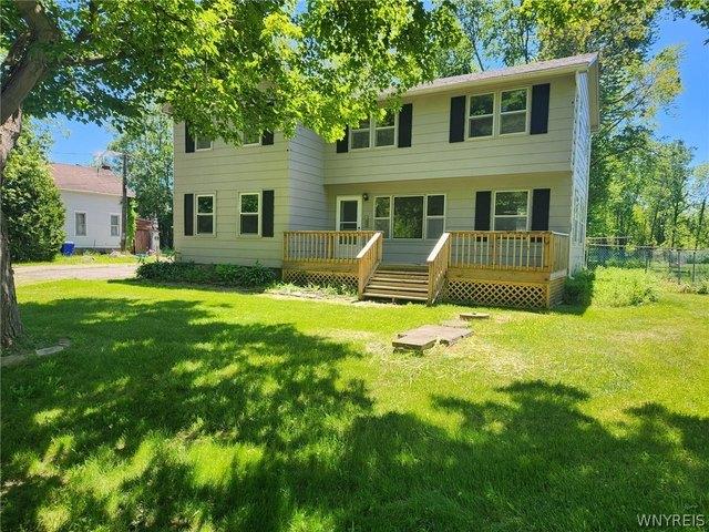House for sale in Niagara, New York