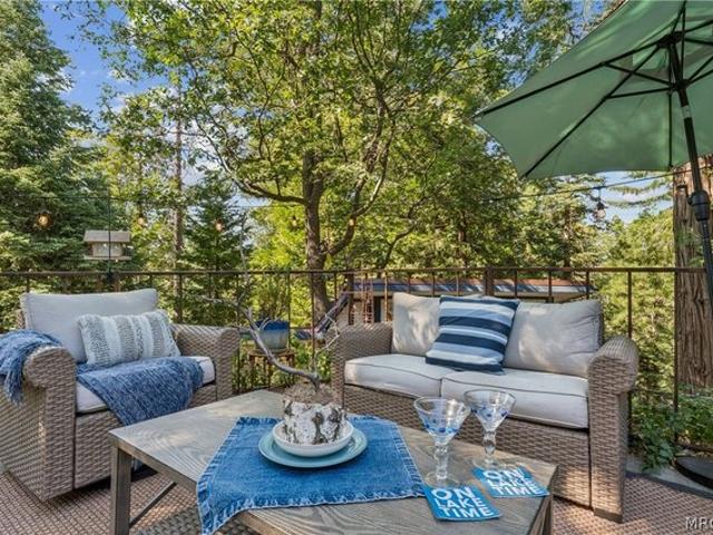 House for sale in Twin Peaks, California