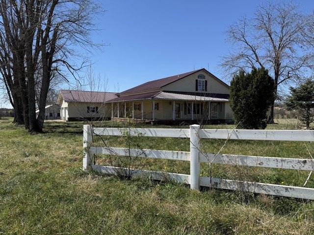 House for sale in Laclede, Missouri